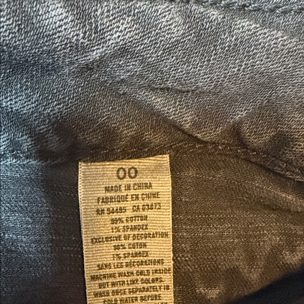 American Eagle Black Jean Shorts with Zipper Details - Picture 6 of 6